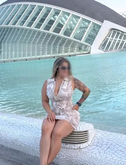 Aleyna, 32