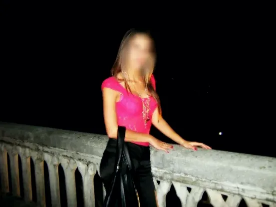 Antonia, 33