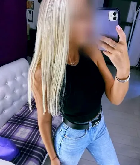 Diana, 33