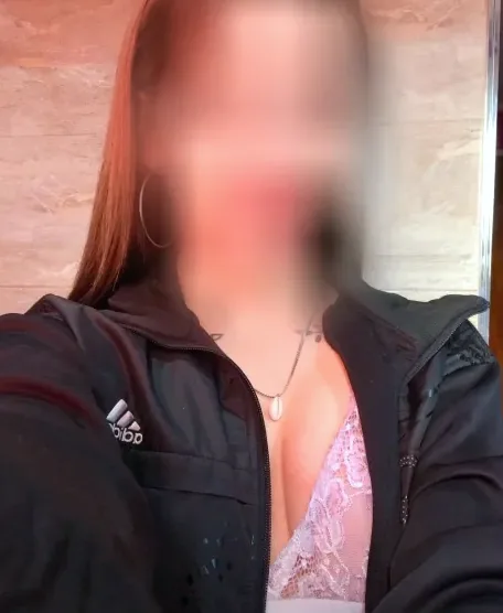 Hanna, 27
