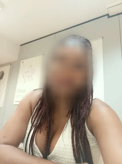 Isabell, 40