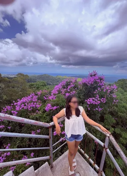 Janina, 32