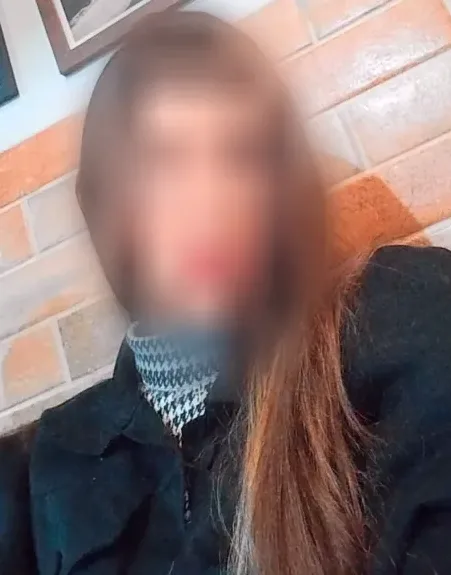 Jasmin, 25