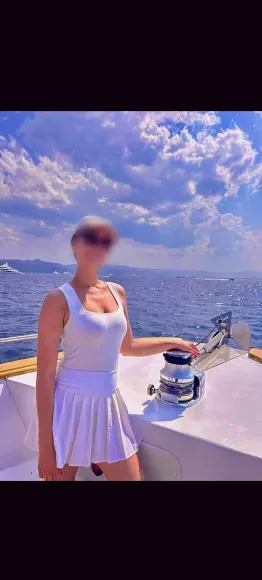 Josephine, 33