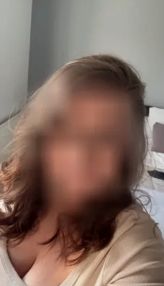 Juliane, 36