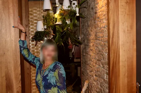 Lena, 28
