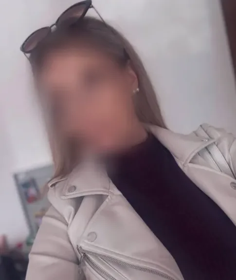 Lucia, 26