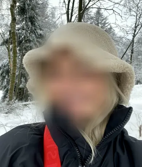 Melanie, 20