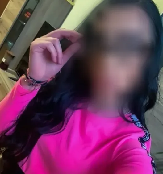 Nadja, 35