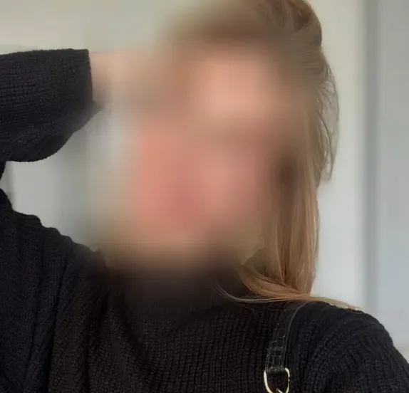 Özlem, 26